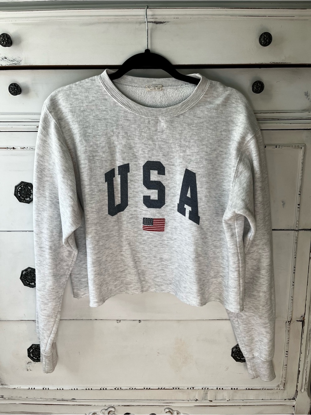 Brandy Melville cropped sweatshirt